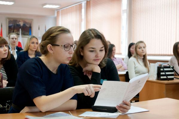 В МИЭЛ молодые ученые оценили качество и безопасность потребительских товаров