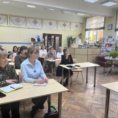 photo_5456567478269378112_y