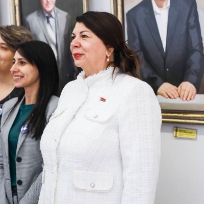 photo_5456622518275275029_y