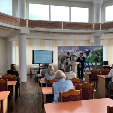 photo_5462936652776340588_y