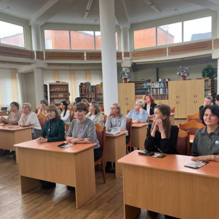 photo_5462936652776340589_y