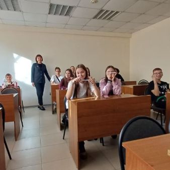 WhatsApp Image 2025-10-27 at 12.42.13 (1)