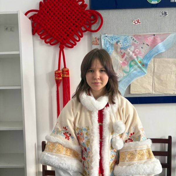 photo_5429652219604176265_y