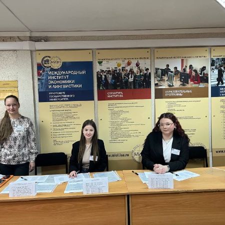 photo_5240103252563529734_y