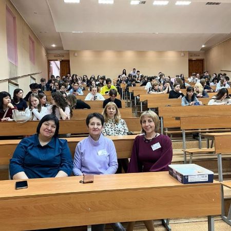 photo_5240103252563529735_y