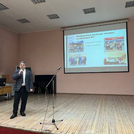 photo_5240103252563529736_y