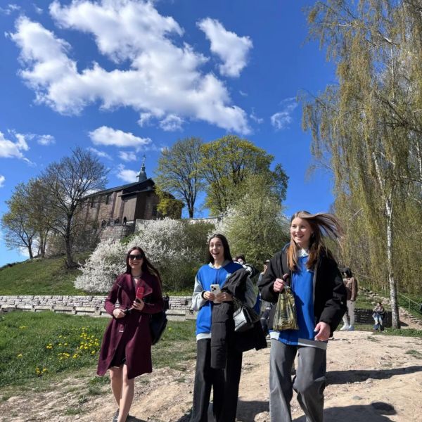 b0f0323e-3206-4c01-8643-2d4525c832c7