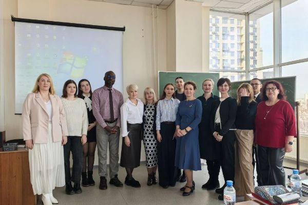 Защита выпускных квалификационных работ по дополнительной программе профессиональной переподготовки «Методика преподавания русского языка как иностранного (РКИ)»