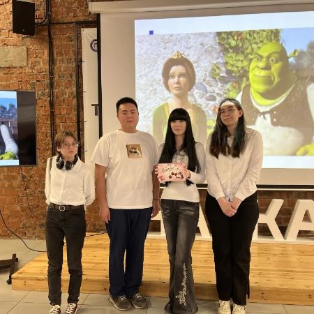 a641089e-98c5-4f5f-a5de-016408bfd379