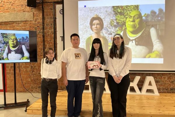 Первокурсники МИЭЛ взяли «серебро» и «бронзу» на конкурсе «Переводческие задачки»!